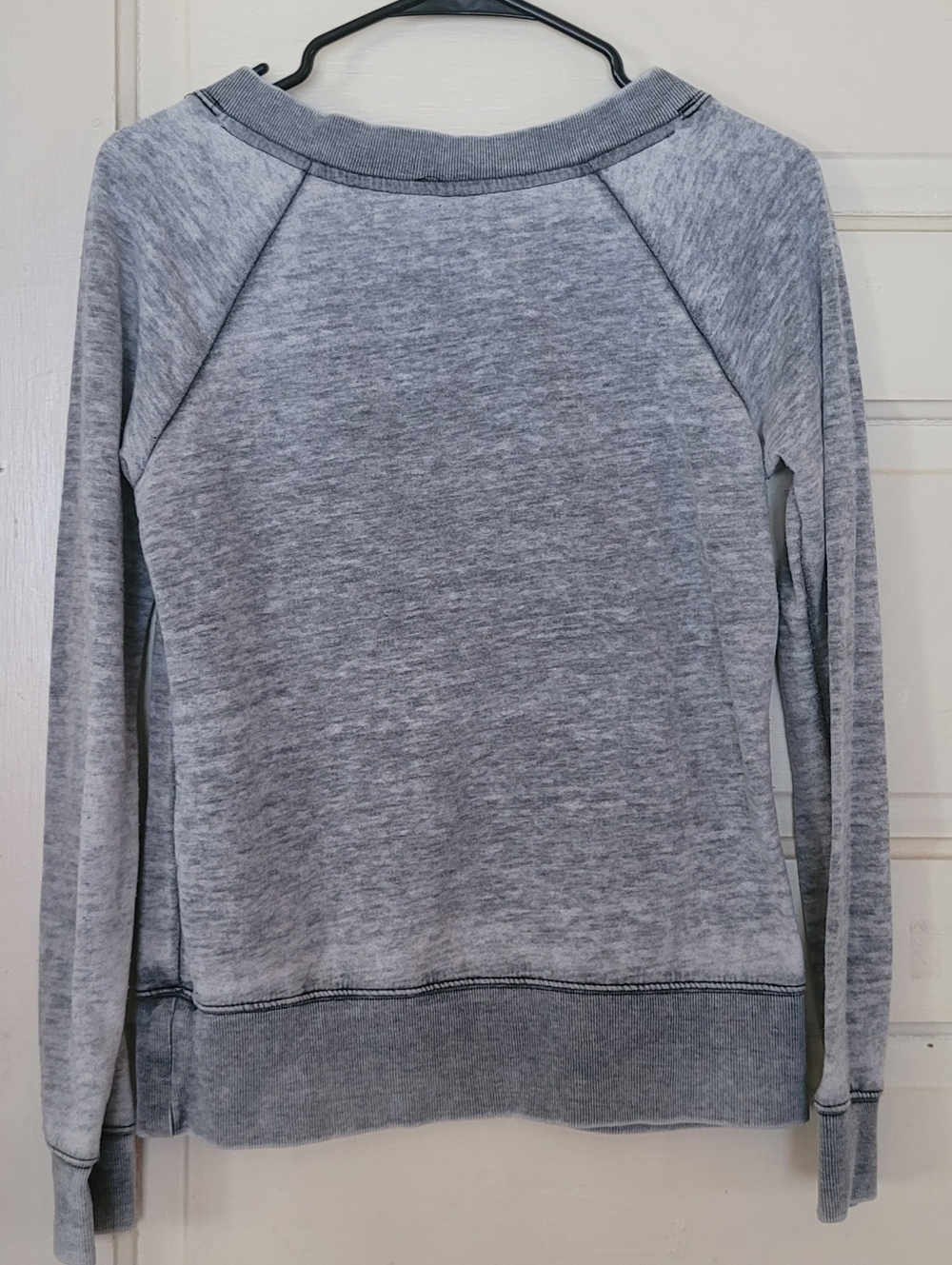 Vintage Y2K Roxy Lightweight Gray Button Shoulder Sweatshirt Size Small - Picture 8 of 8
